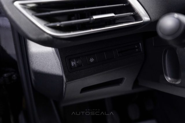 PEUGEOT 5008 usata, con Cruise Control