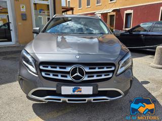 MERCEDES-BENZ GLA 180 usata, con Airbag