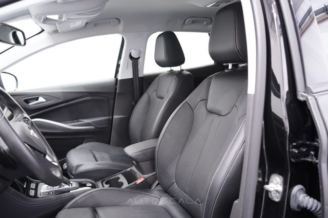 OPEL Grandland usata, con Volante in pelle