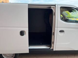 MAXUS eDeliver 3 usata, con Touch screen