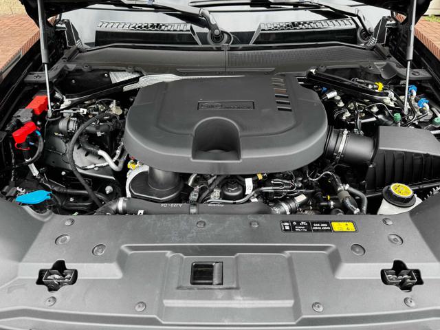 LAND ROVER Defender usata, con Cronologia tagliandi