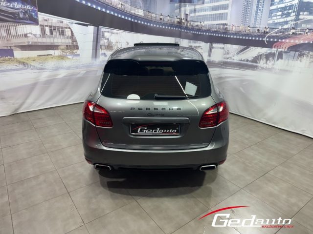 PORSCHE Cayenne usata, con Autoradio