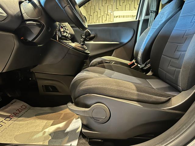 LANCIA Ypsilon usata, con MP3