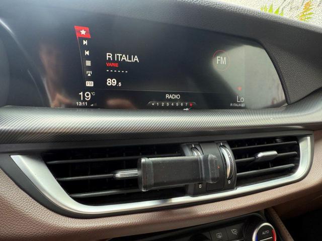 ALFA ROMEO Stelvio usata, con Hill holder