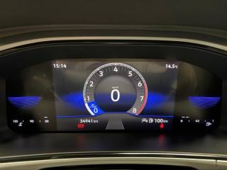 VOLKSWAGEN T-Roc usata, con USB