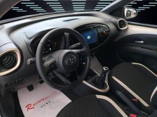 TOYOTA Aygo X usata 14