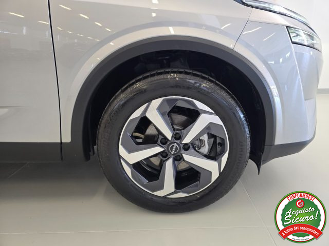 NISSAN Qashqai usata, con Luci diurne LED
