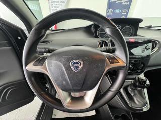 LANCIA Ypsilon usata, con Park Distance Control