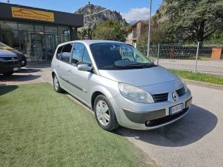 RENAULT Grand Scenic usata, con Controllo automatico clima