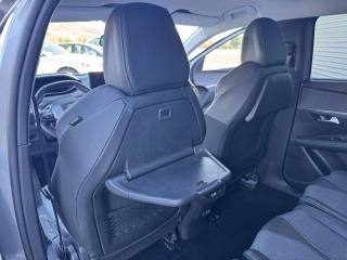 PEUGEOT 5008 usata, con Leve al volante