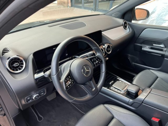 MERCEDES-BENZ B 180 usata, con Alzacristalli elettrici