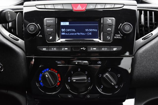 LANCIA Ypsilon usata, con Servosterzo