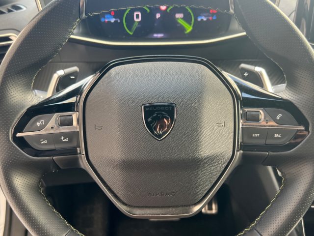 PEUGEOT 2008 usata, con Touch screen