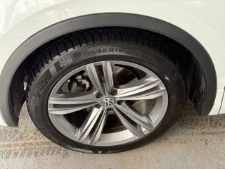 VOLKSWAGEN Tiguan usata, con Airbag testa