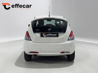 LANCIA Ypsilon usata, con Autoradio