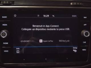 VOLKSWAGEN Tiguan usata, con Frenata d