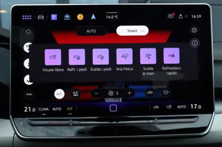 VOLKSWAGEN Golf usata, con Specchietti laterali elettrici