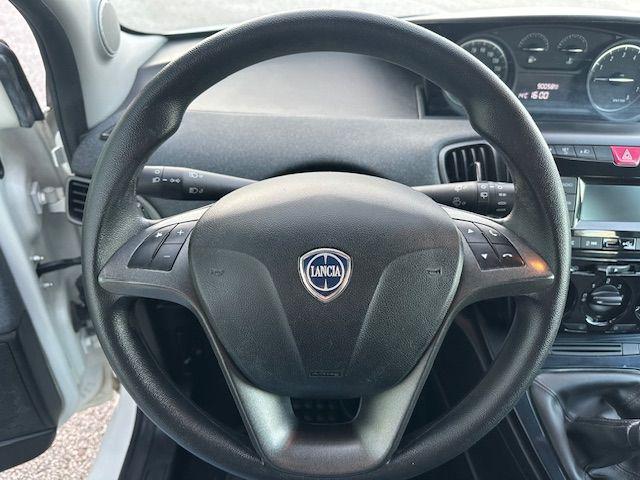 LANCIA Ypsilon usata, con Autoradio digitale