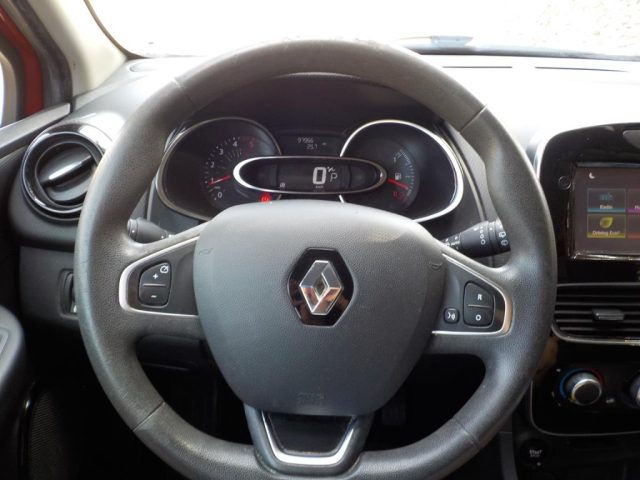 RENAULT Clio usata, con Touch screen