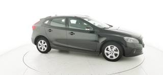 VOLVO V40 Cross Country usata, con Volante in pelle