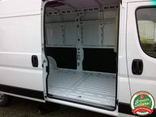 PEUGEOT Boxer usata, con Autoradio digitale