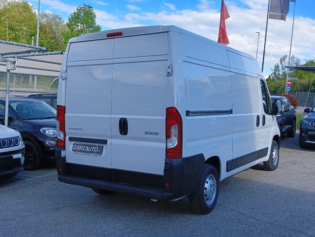 PEUGEOT Boxer usata, con Autoradio