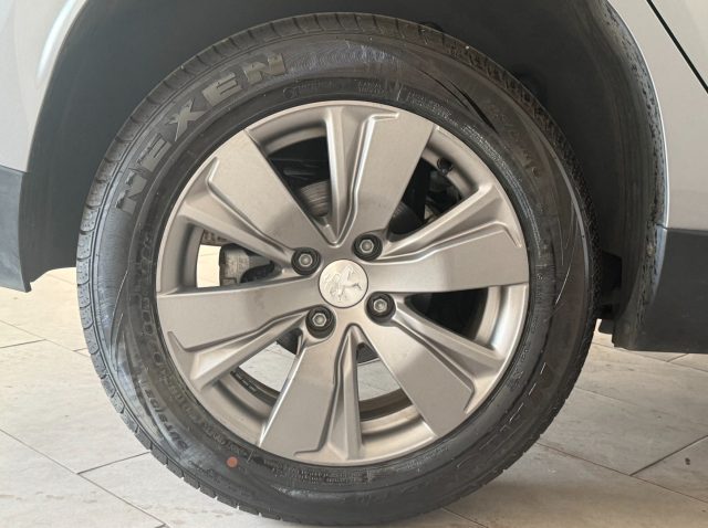 PEUGEOT 2008 usata 11