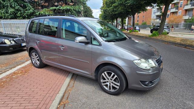 VOLKSWAGEN Touran usata, con Chiusura centralizzata