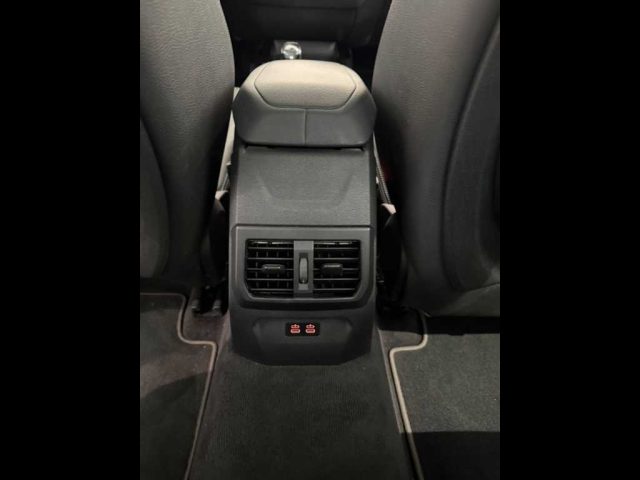 BMW 218 usata, con Sedile posteriore sdoppiato