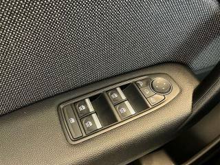 RENAULT Captur usata, con Hill holder