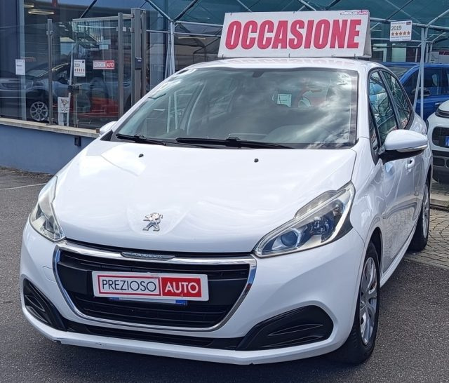 PEUGEOT 208 usata, con Autoradio