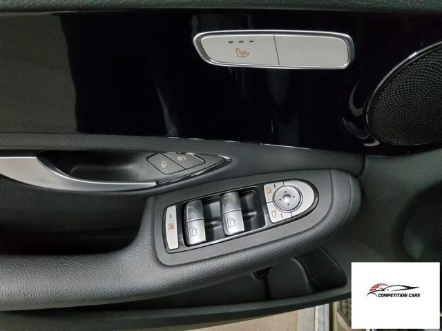 MERCEDES-BENZ C 220 usata, con Fendinebbia