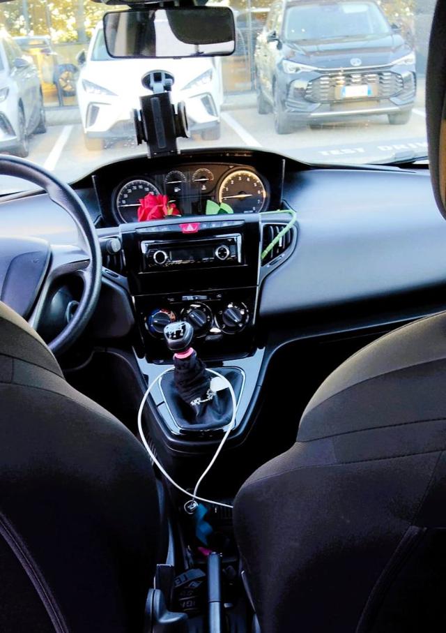 LANCIA Ypsilon usata, con ESP