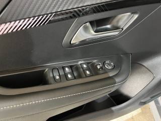 PEUGEOT 208 usata, con Park Distance Control