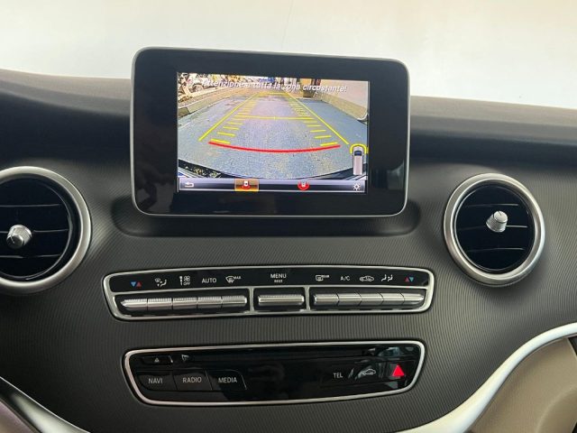 MERCEDES-BENZ V 220 usata 21