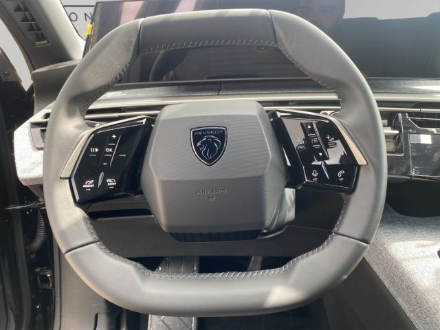 PEUGEOT 3008 usata, con Sistema di navigazione