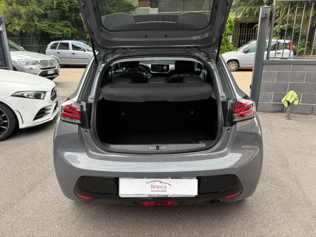 PEUGEOT 208 usata, con USB