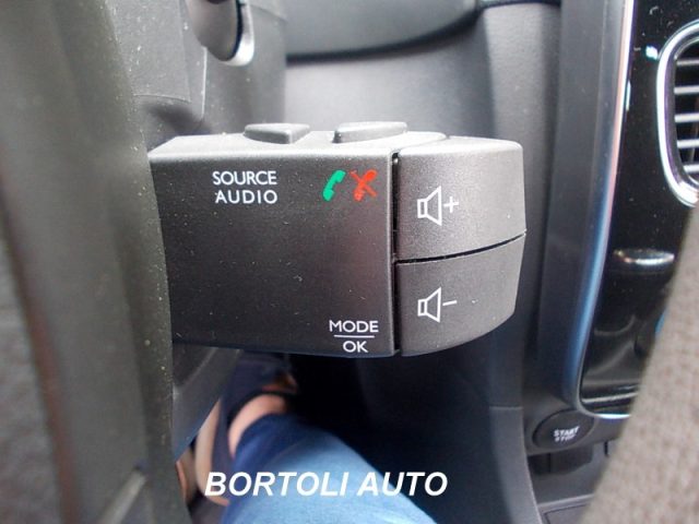 RENAULT Clio usata, con Vivavoce