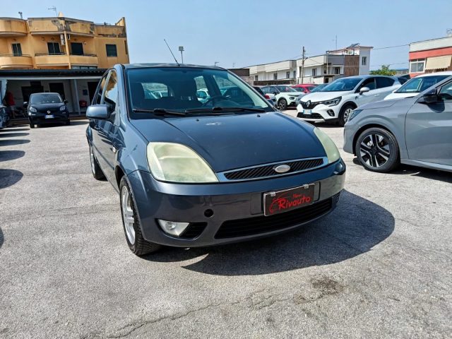 FORD Fiesta usata, con ABS