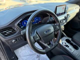 FORD Kuga usata, con Sistema di navigazione