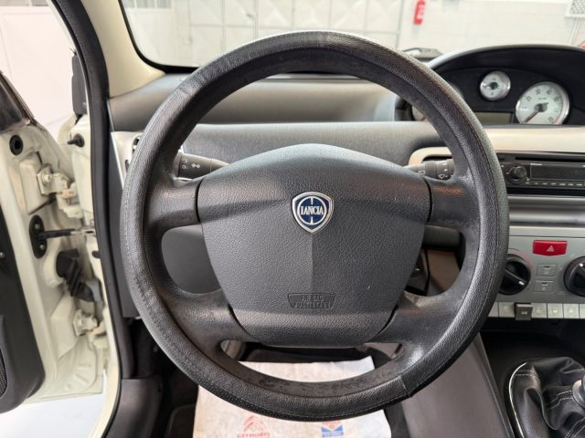 LANCIA Ypsilon usata 13