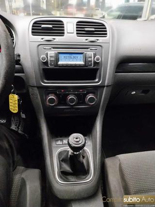 VOLKSWAGEN Golf usata, con Airbag testa