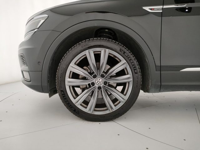 VOLKSWAGEN Tiguan Allspace usata, con Bracciolo