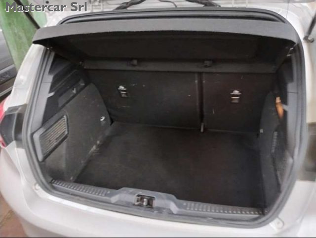 FORD Focus usata, con Sedile posteriore sdoppiato