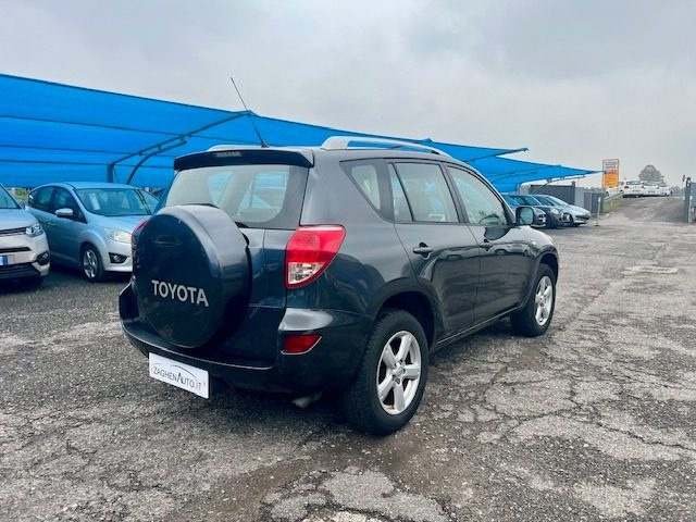 TOYOTA RAV 4 usata, con Airbag Passeggero