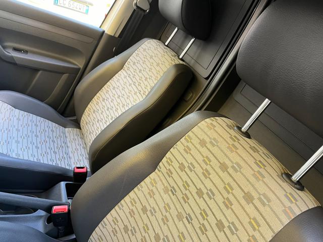 VOLKSWAGEN Caddy usata 12