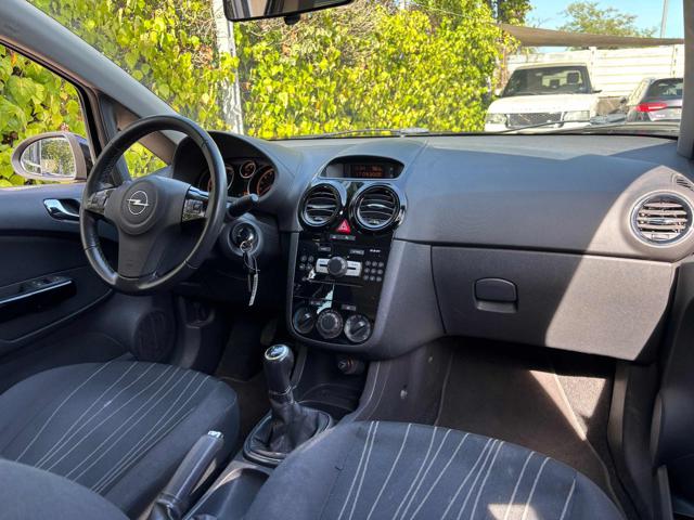 OPEL Corsa usata, con Chiusura centralizzata