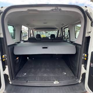 FIAT Doblo usata, con USB