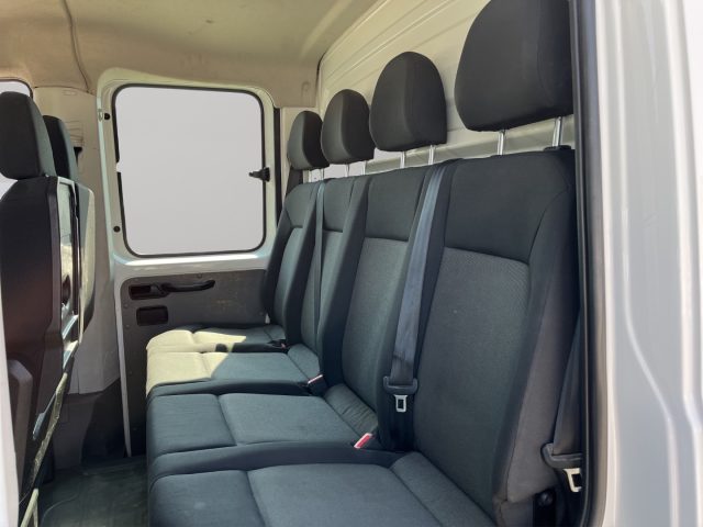 VOLKSWAGEN Crafter usata, con Airbag testa