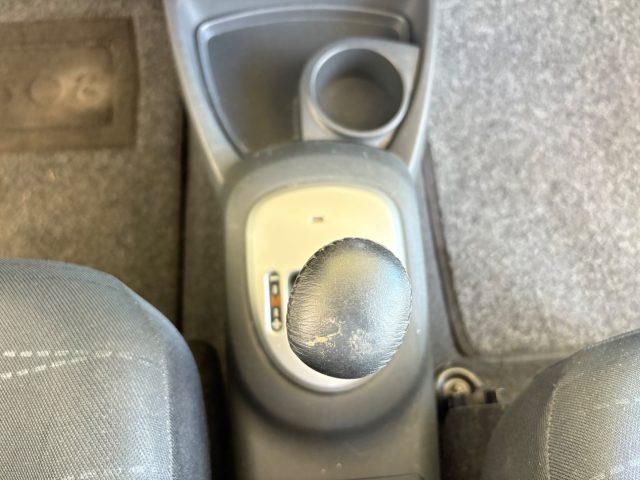 TOYOTA Yaris usata, con Chiusura centralizzata telecomandata